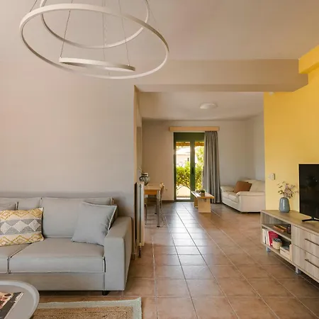 Siora Anna Skala (Kefalonia)